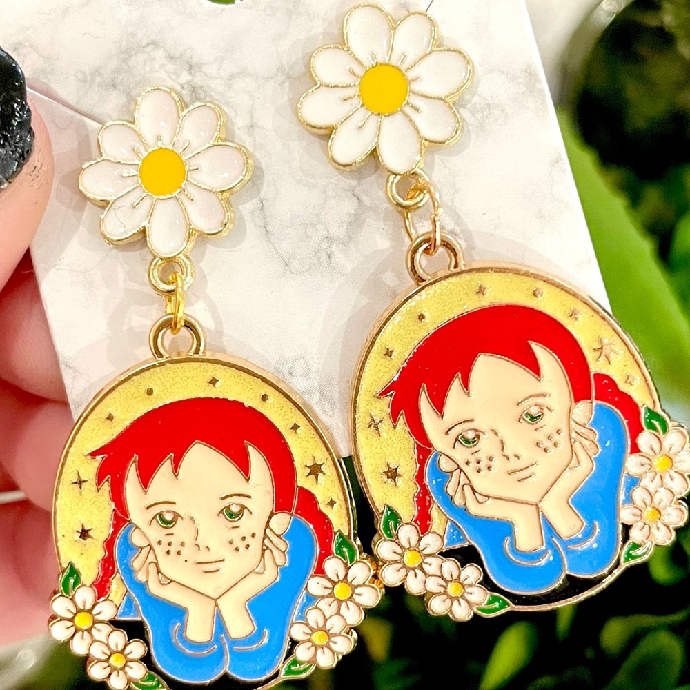 Pippi Dangle Earrings